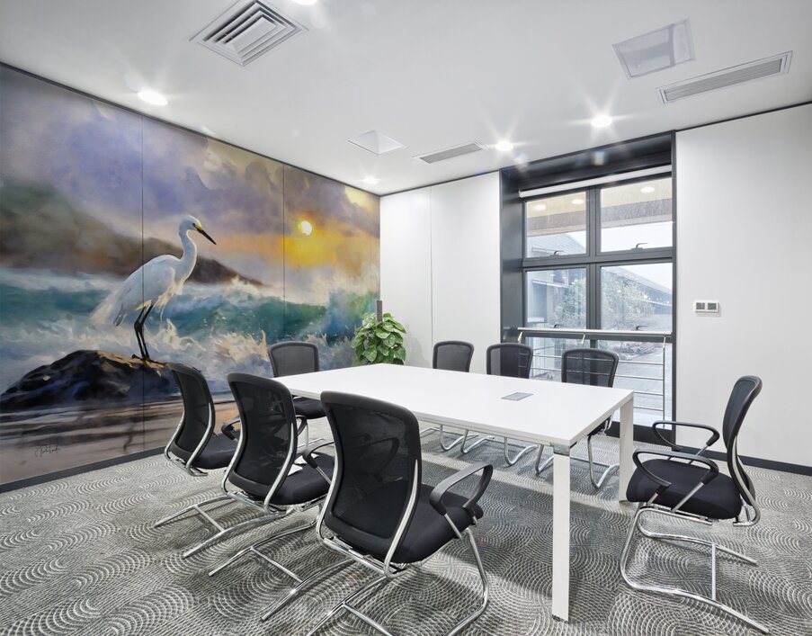 The Egret And The Rough Sea Wall Printing